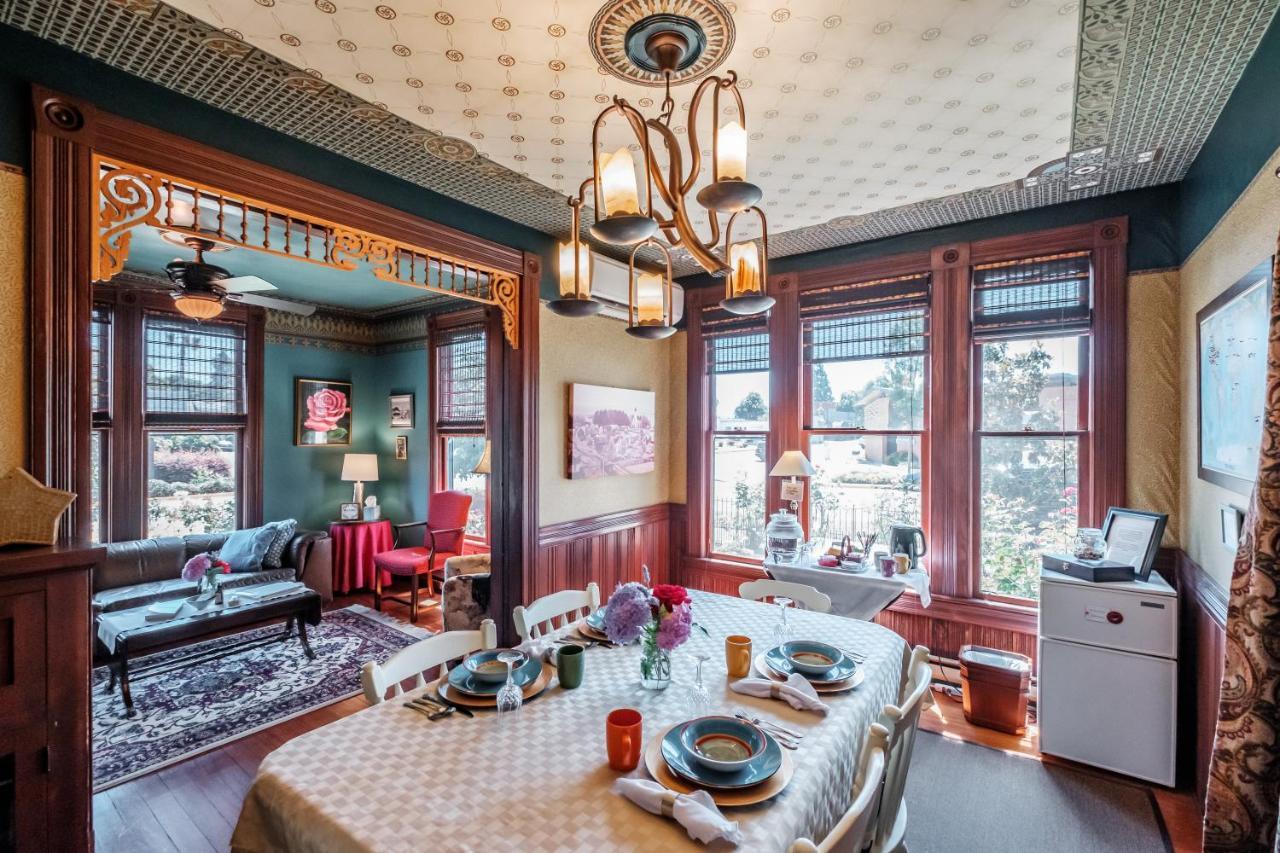 Mamere'S Guest House Monmouth Экстерьер фото