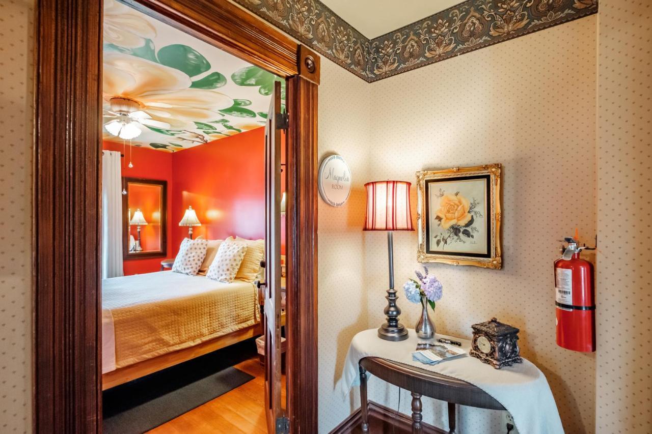 Mamere'S Guest House Monmouth Экстерьер фото