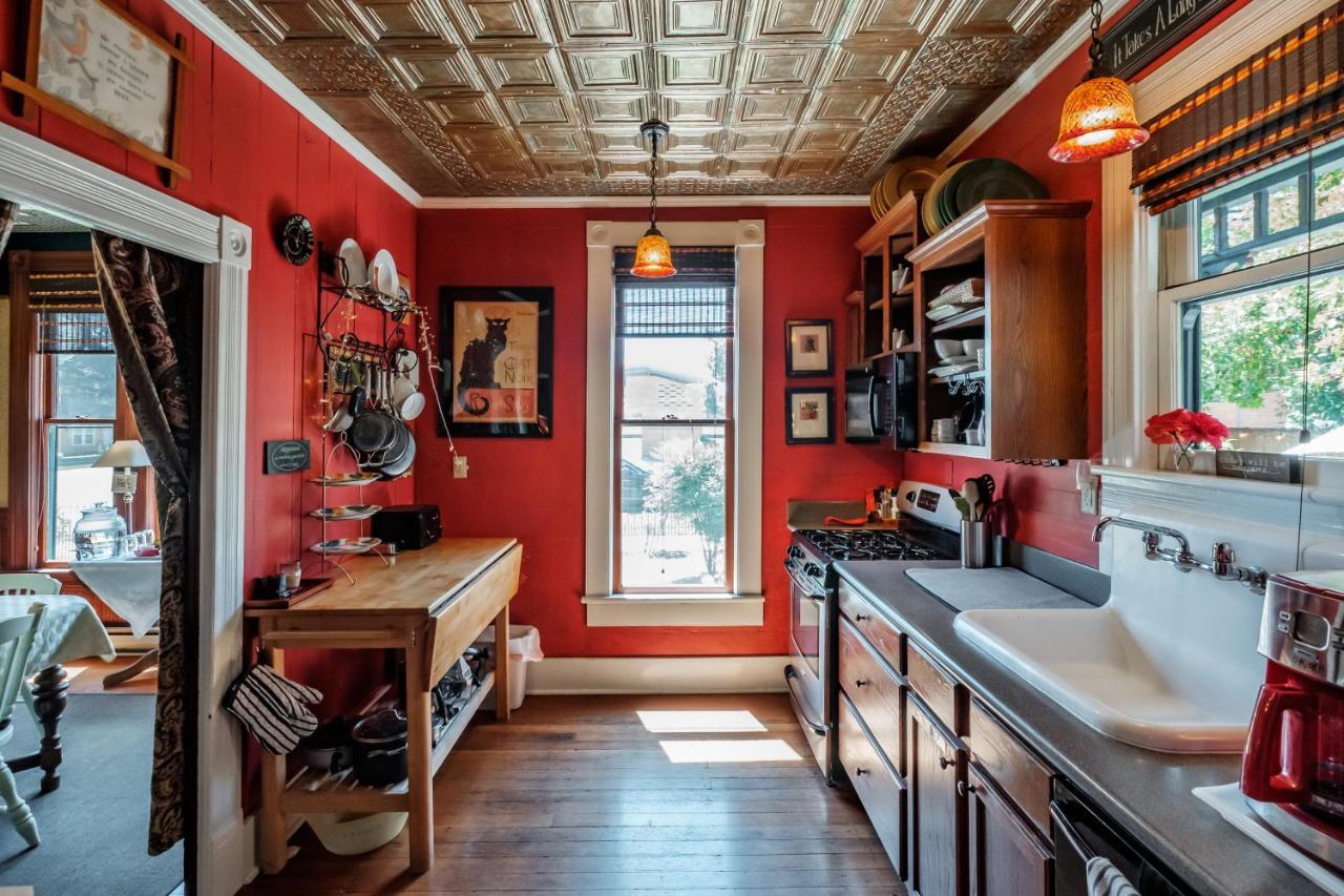 Mamere'S Guest House Monmouth Экстерьер фото